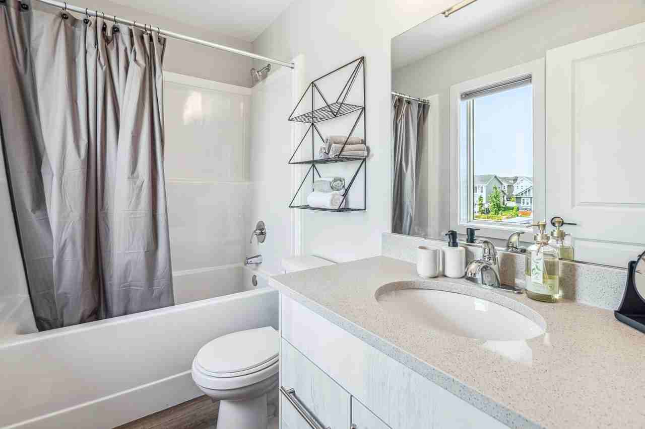 Centennial Townhomes - Photo 6 of 30