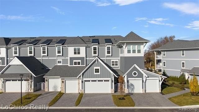 Mystic Cove Ln - Photo 2 of 44