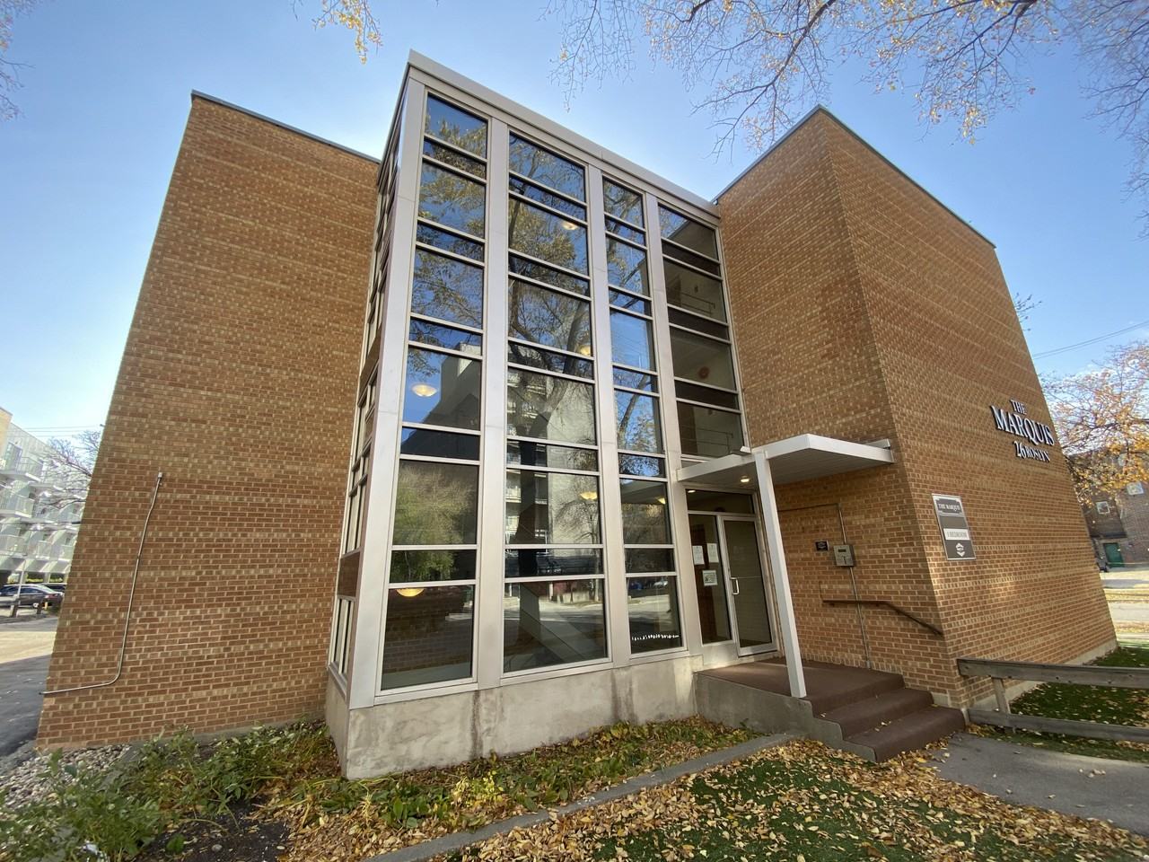 Marquis - Photo 5 of 22