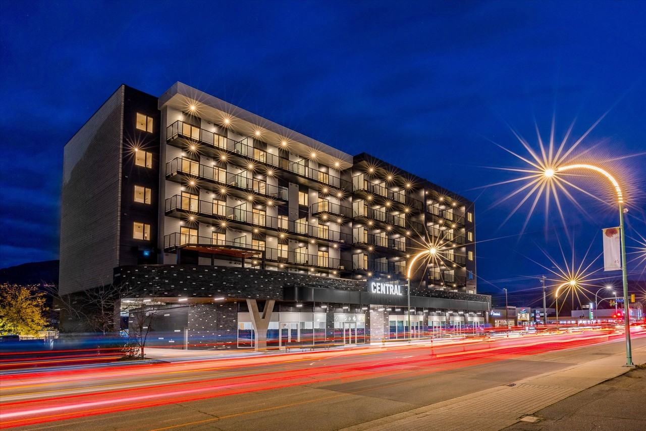 Central - Photo 2 of 50