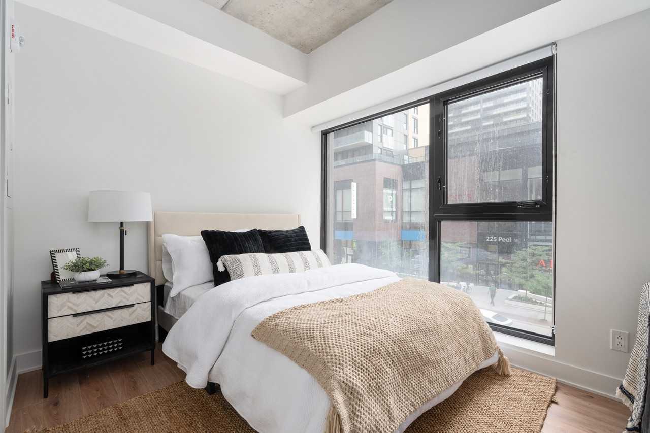GRIFFIN SQUARE Condo Rentals - Photo 2 of 50