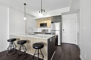 featured image of 1001 8 St Se
