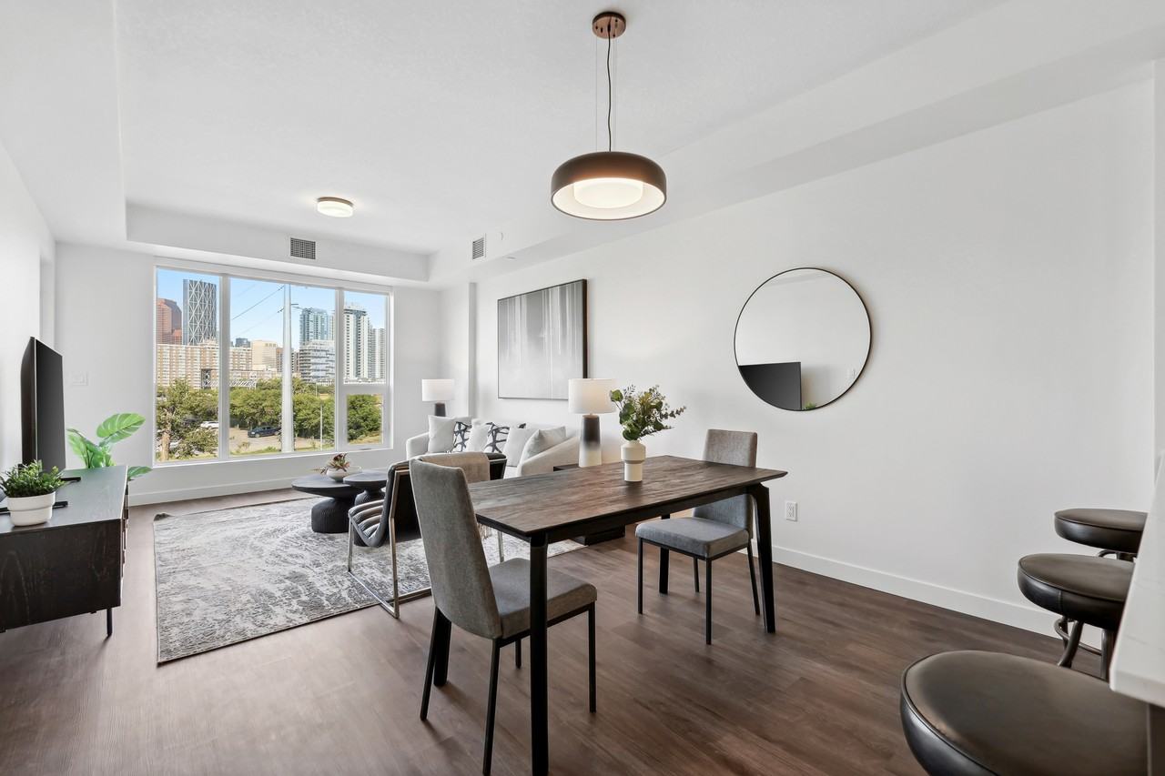 River's Edge - Photo 7 of 50