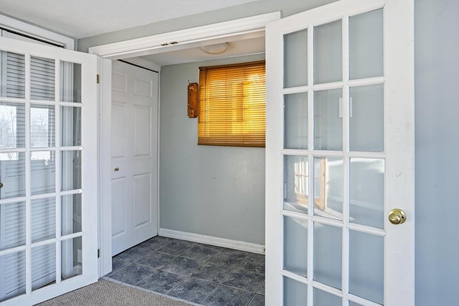 704 Claude Street Unit B - Photo 3 of 13