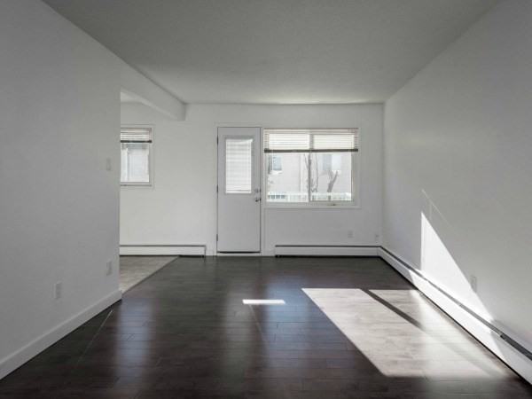 Katelyn - Photo 2 of 6