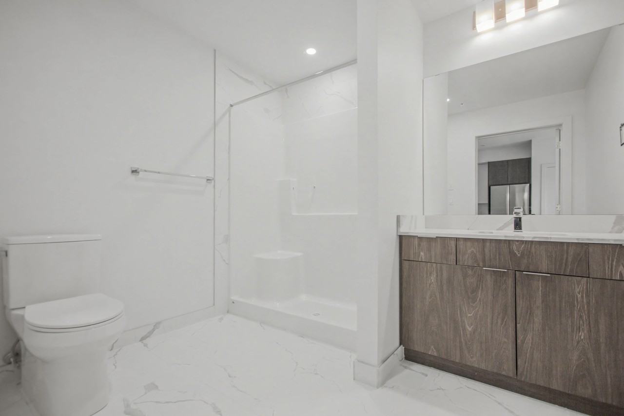 Edgemont Flats - Photo 7 of 11