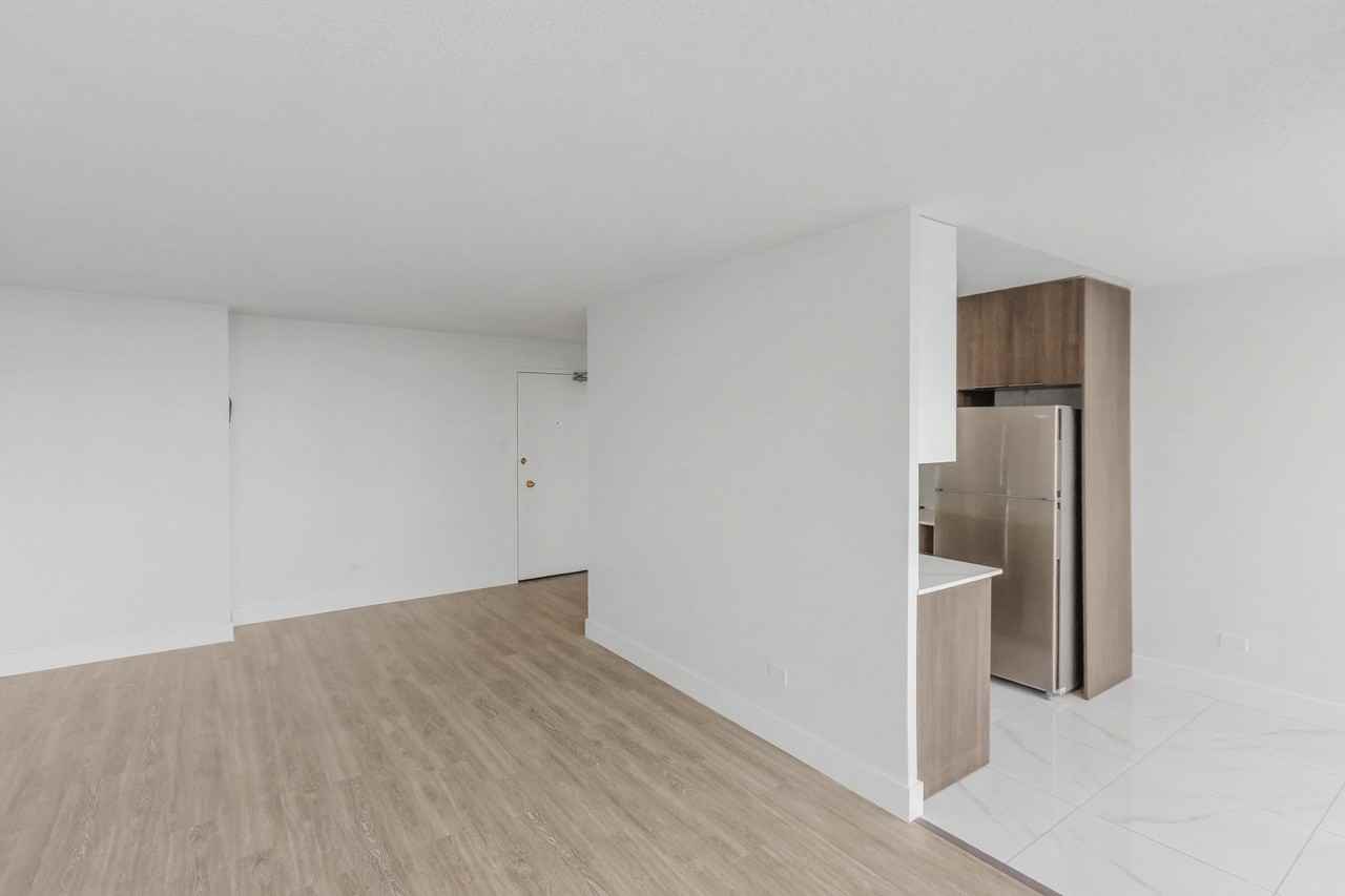 Signature Tower - Photo 3 of 9