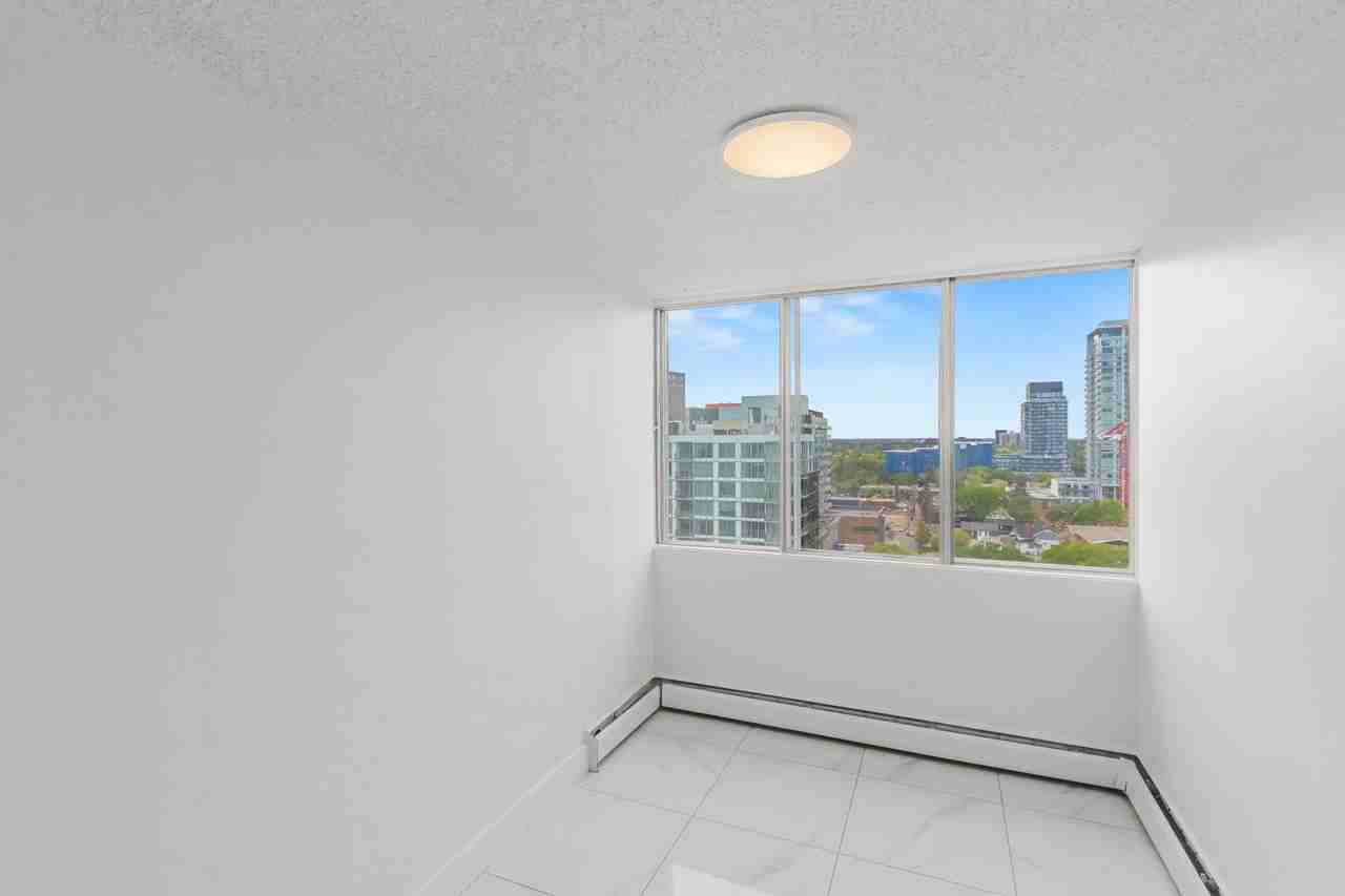 Signature Tower - Photo 6 of 9