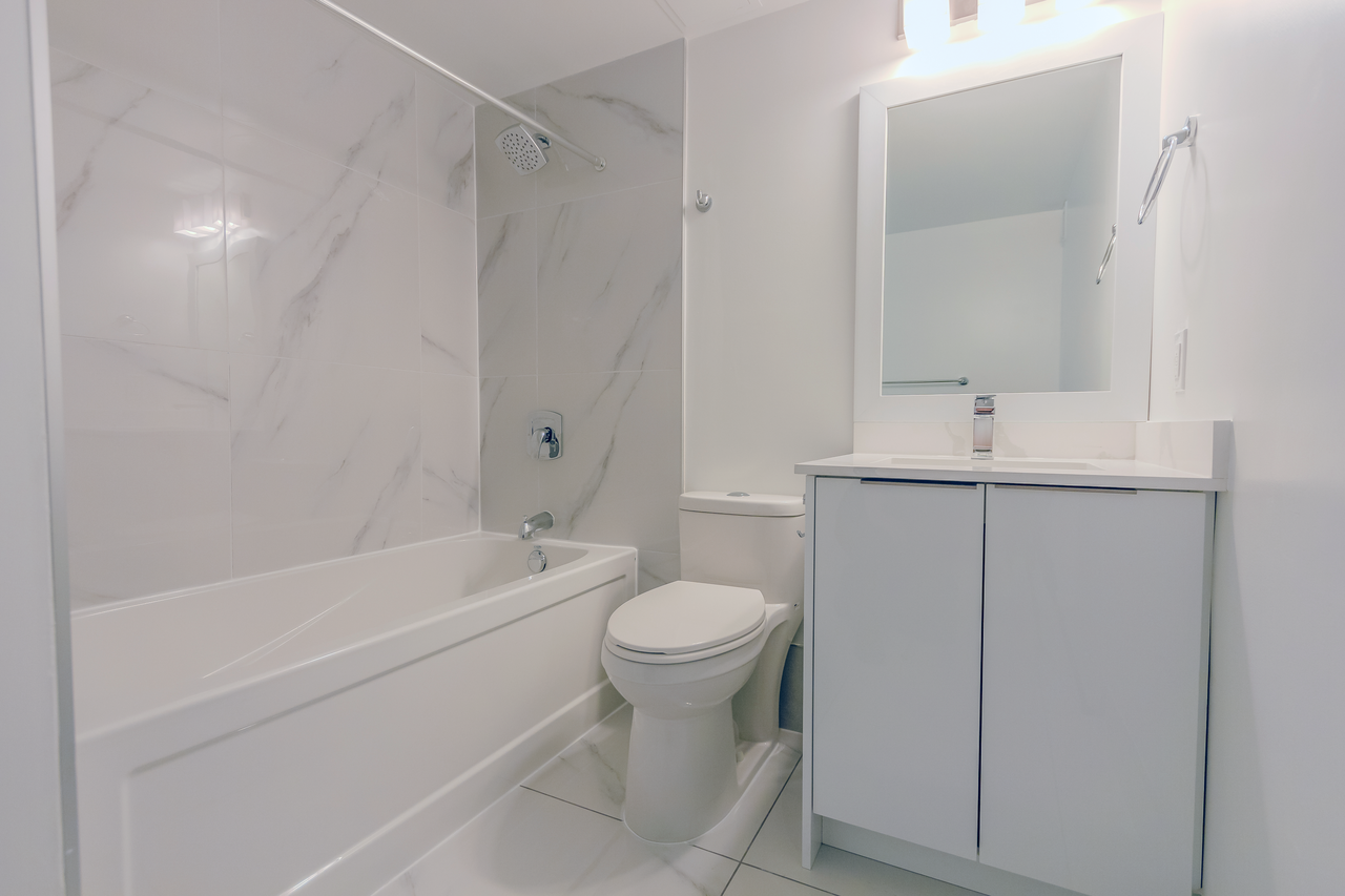 Signature Tower - Photo 7 of 9