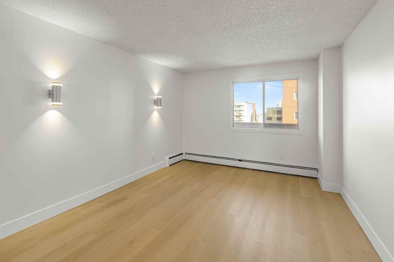 The David Thompson - Photo 5 of 11