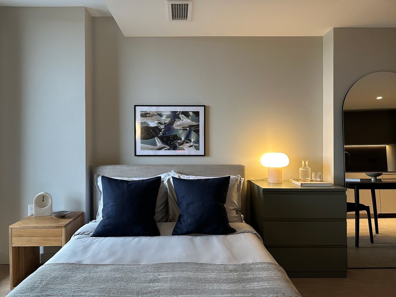 The Raven - Photo 4 of 16