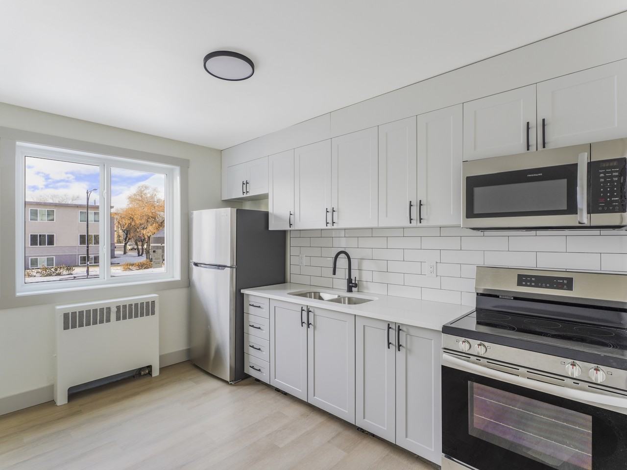 The Duke (11745 126 Street) - Photo 5 of 28