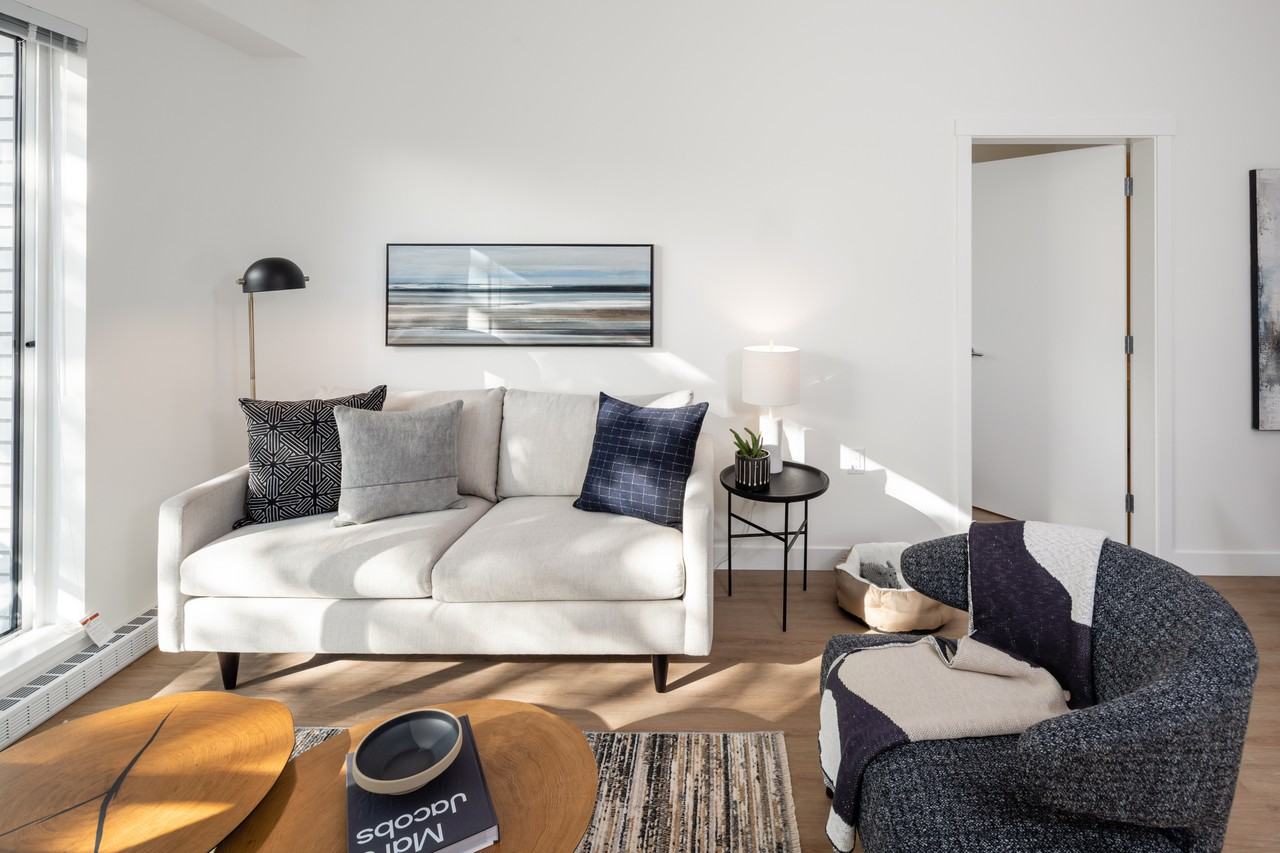 Kits Walk by Strand - Photo 2 of 17