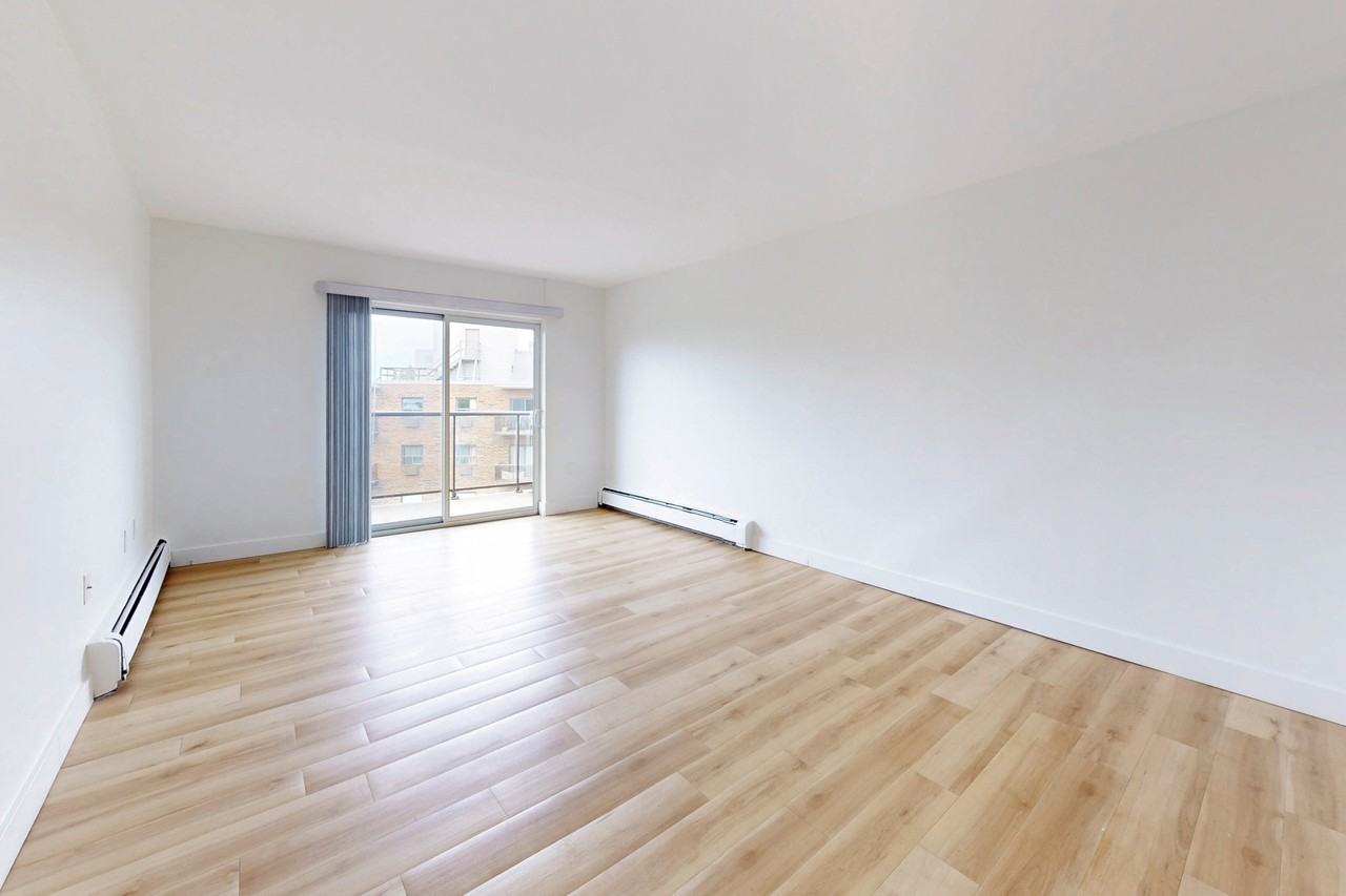 530 PROUDFOOT LANE - Photo 4 of 10