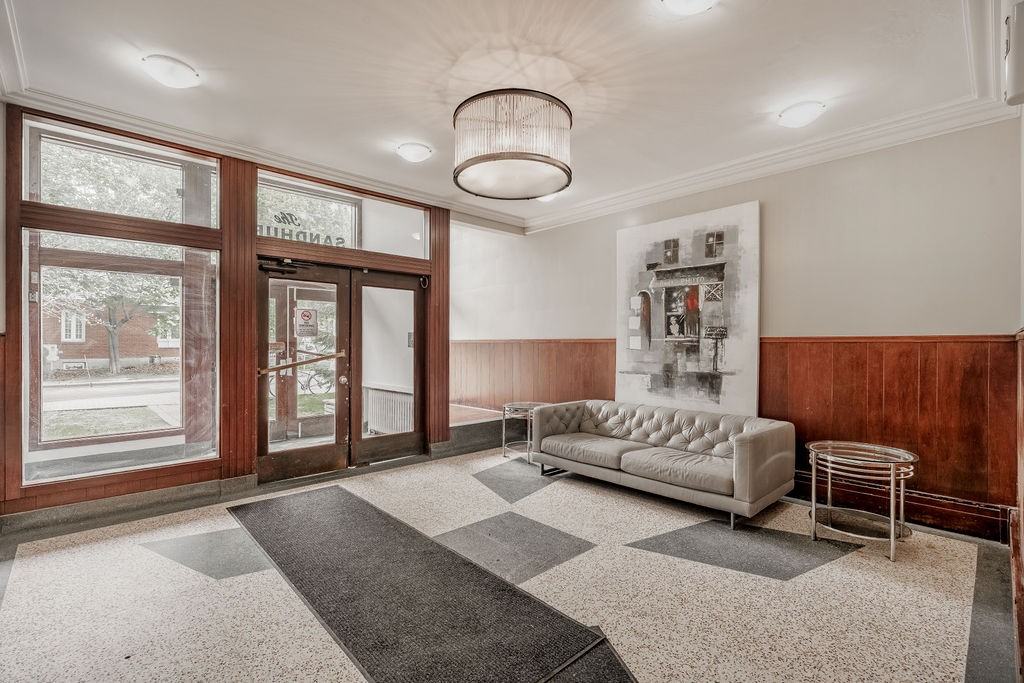 240 Stewart - Photo 7 of 9