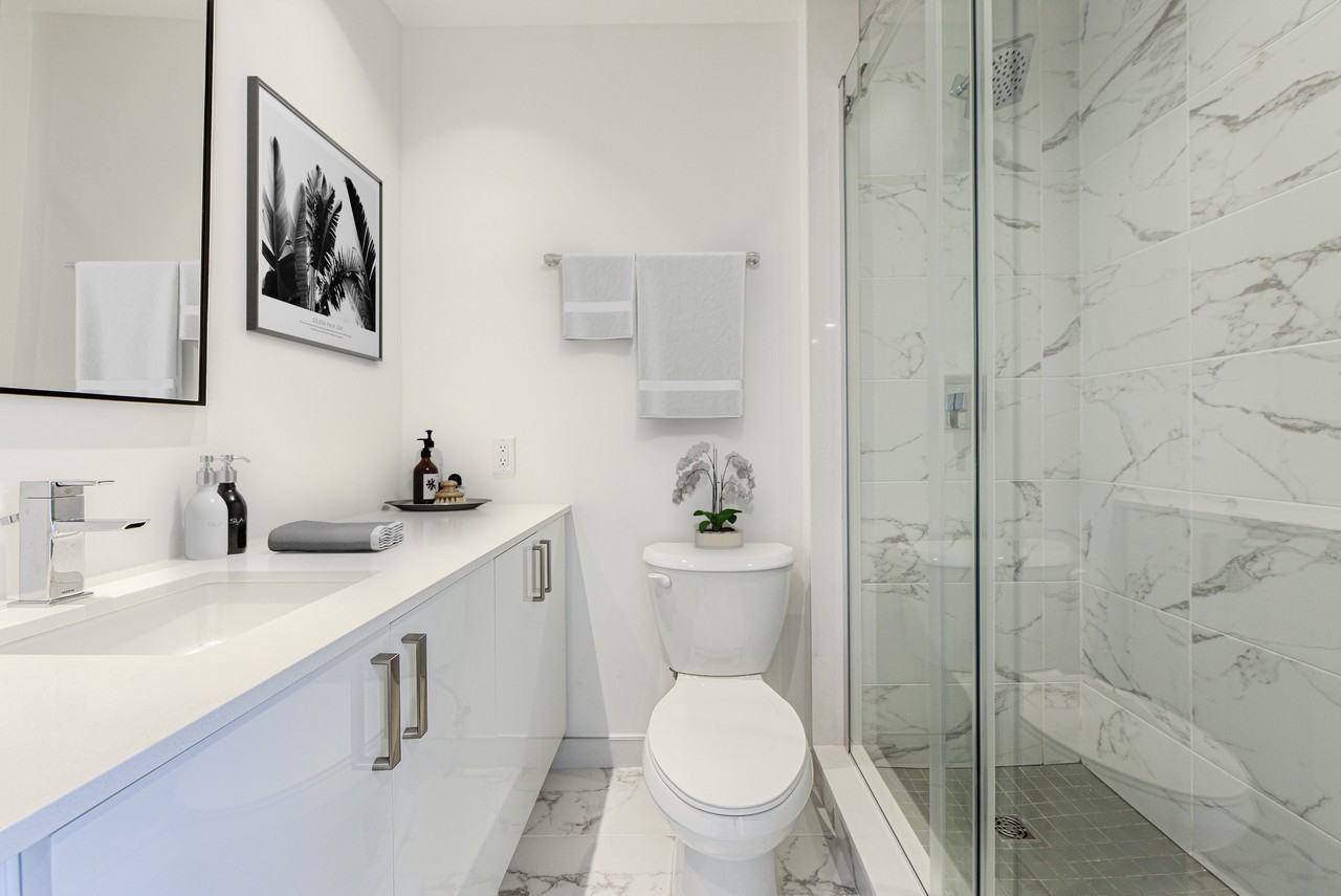 The Kingsview - Photo 4 of 50