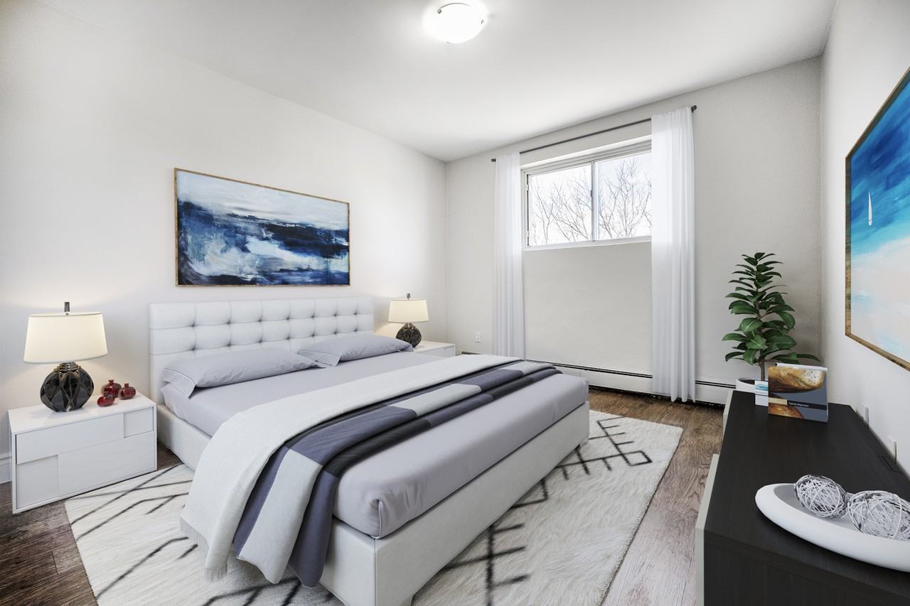 520 Woodlawn Road East - Photo 7 of 10