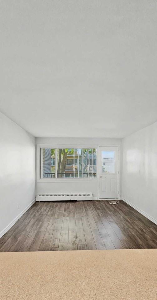 Victoria Towers - Photo 6 of 28