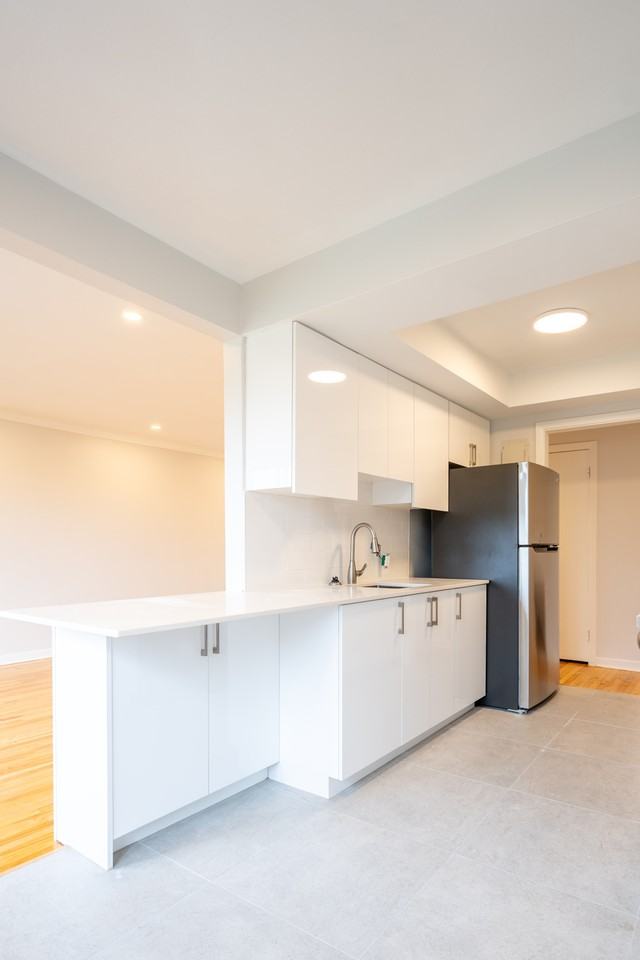 Victoria Towers - Photo 5 of 46