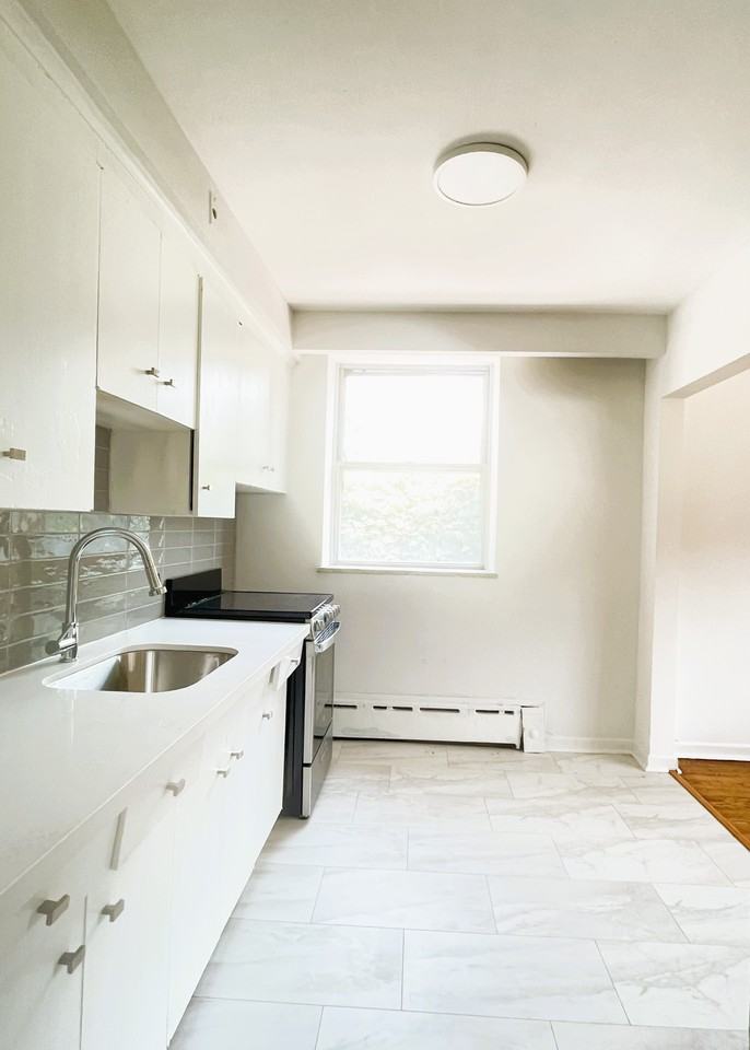 25 Windermere Ave - Photo 2 of 10