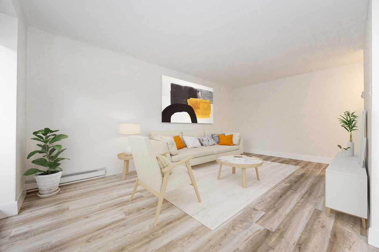 44 Emma - Photo 2 of 8