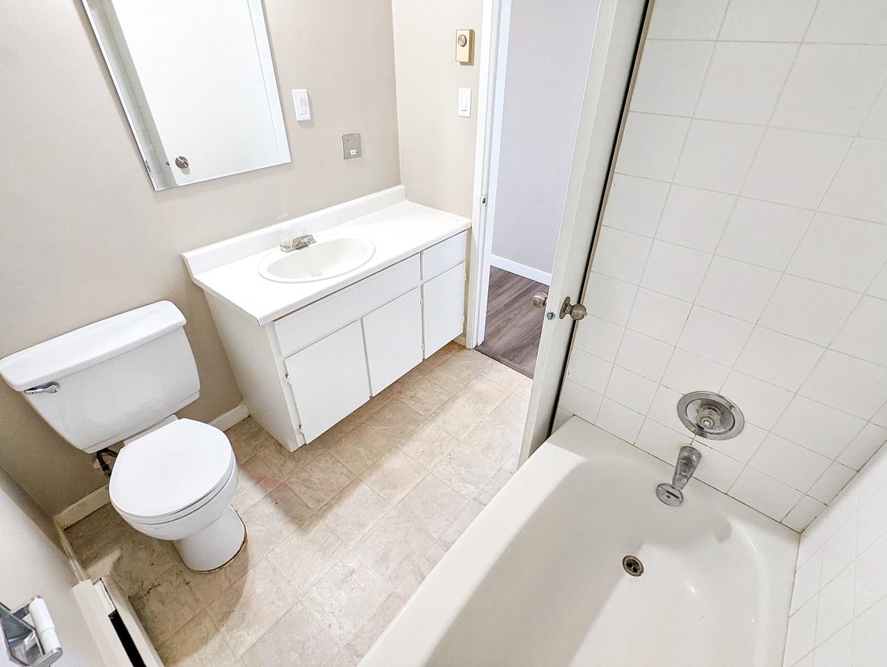 Uptown Apartments - Photo 6 of 9