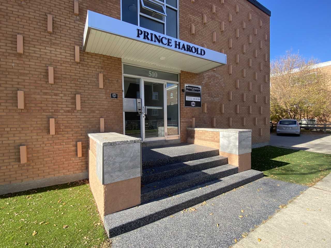 Prince Harold - Photo 3 of 7