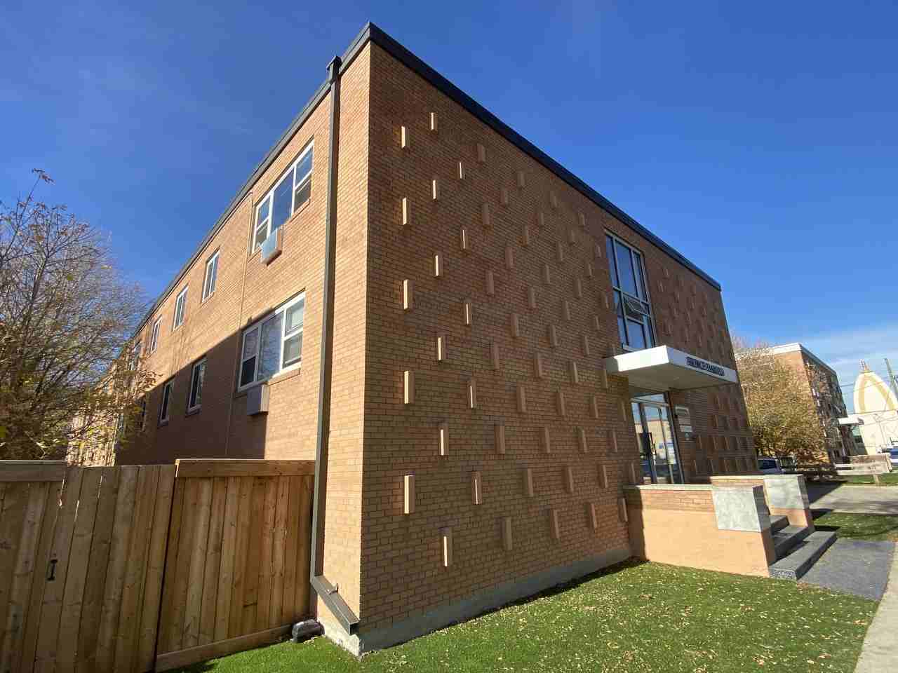 Prince Harold - Photo 5 of 7