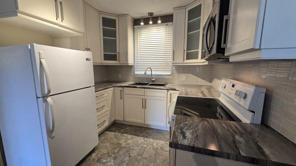 971 Calrossie Blvd - Photo 5 of 9