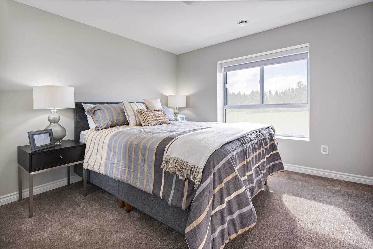 1042 Paisley Road - Photo 7 of 37