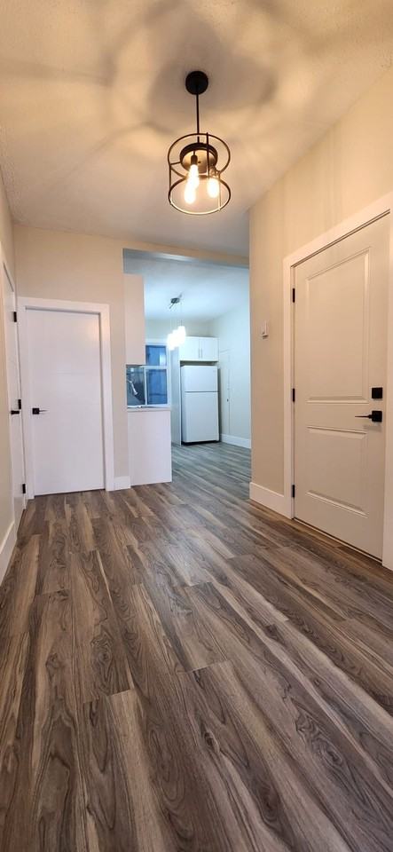 1155 Granville Street - Photo 6 of 18