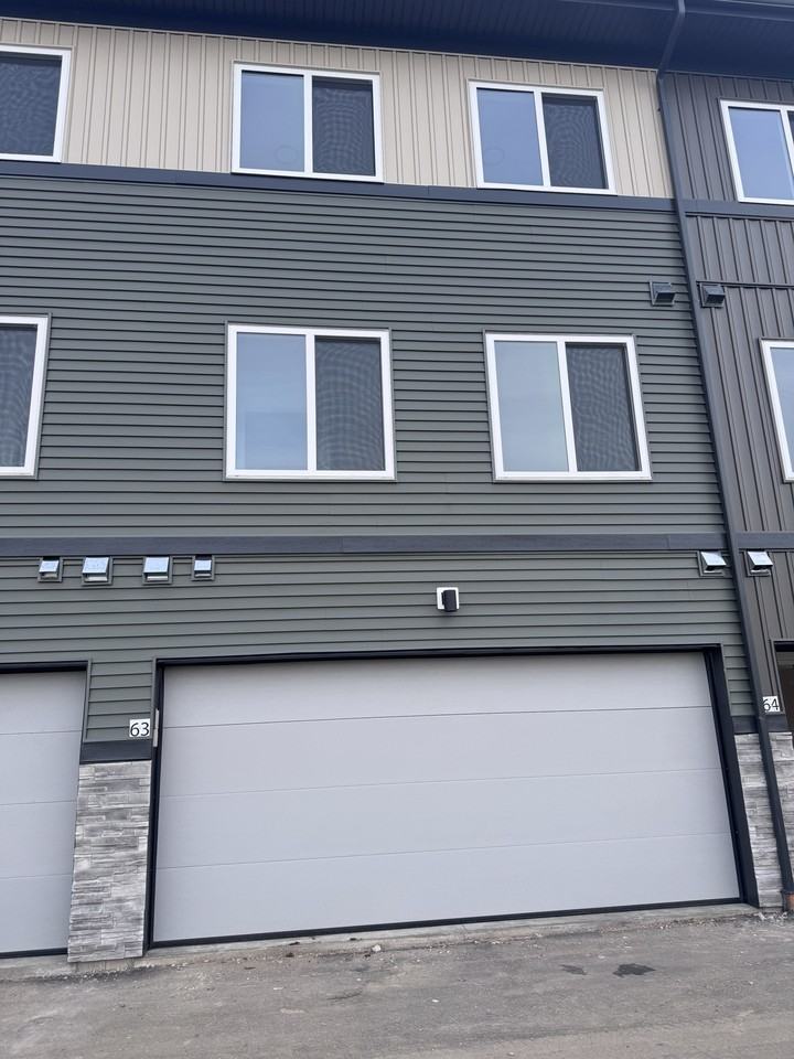 15864 28 Ave Sw - Photo 4 of 50