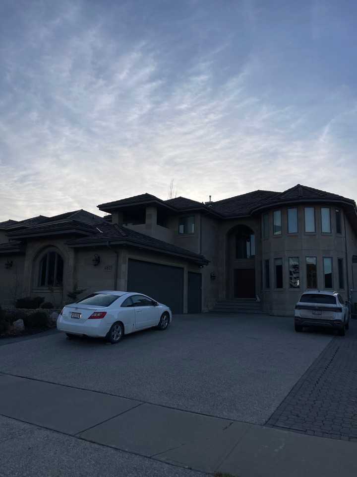 4835 Mactaggart Crest Ct NW — Luxury 4,864 sq. ft Executive Home for Rent - Photo 3 of 50