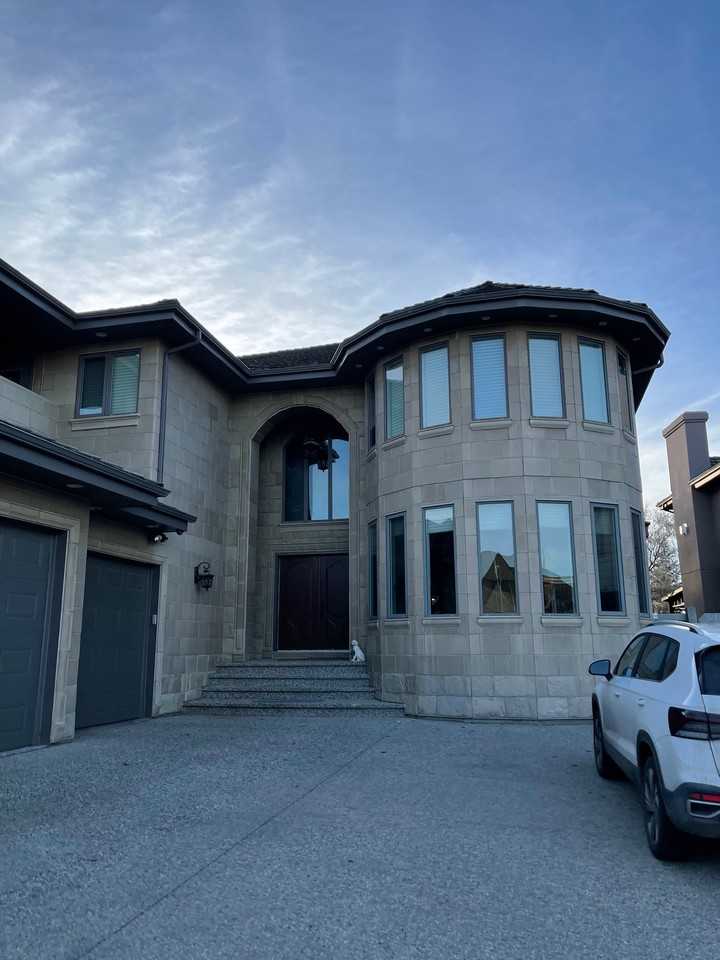 4835 Mactaggart Crest Ct NW — Luxury 4,864 sq. ft Executive Home for Rent - Photo 4 of 50