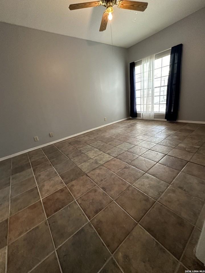 39 Chapel Hill Cir - Photo 5 of 12