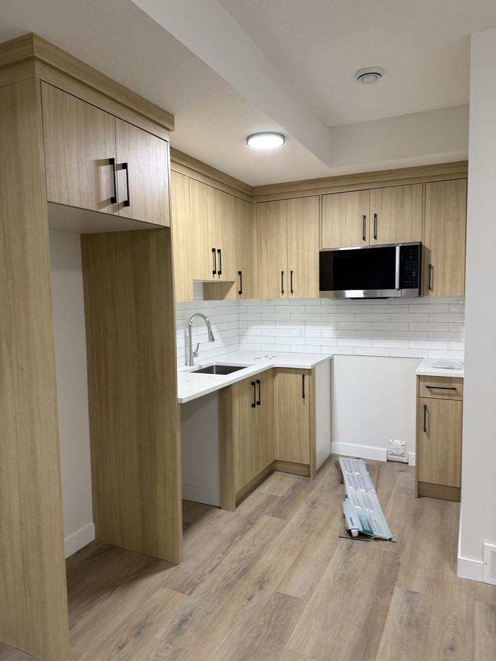 1505 36 St Se - Photo 5 of 8