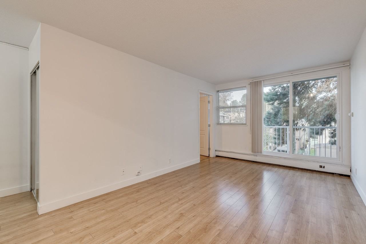 Marine Terrace - Photo 6 of 46