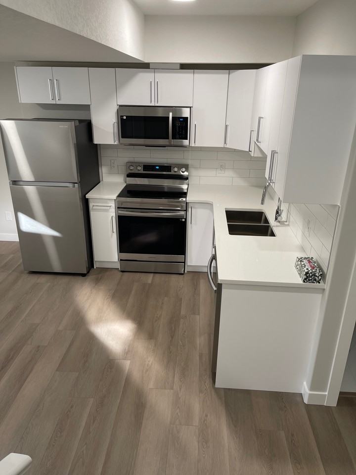 120 Bluff Cv, Leduc County, AB - Photo 6 of 15