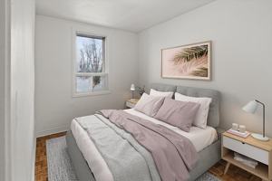 featured image of 496 Simcoe St N