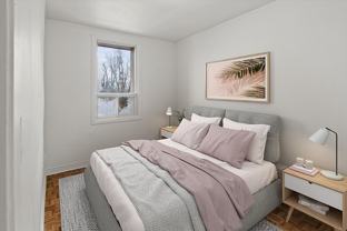 496/498 Simcoe Street North - Photo 1 of 1