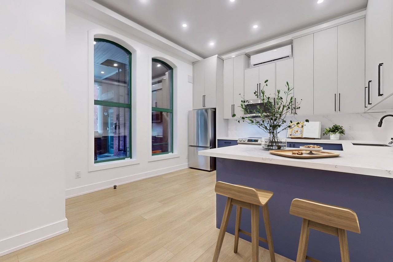 67-71 Gloucester St & 592-596 Church St - Photo 7 of 50