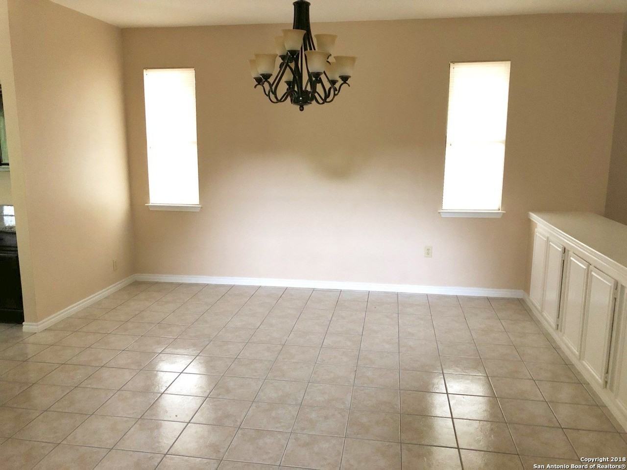 3311 Outrider - Photo 4 of 18