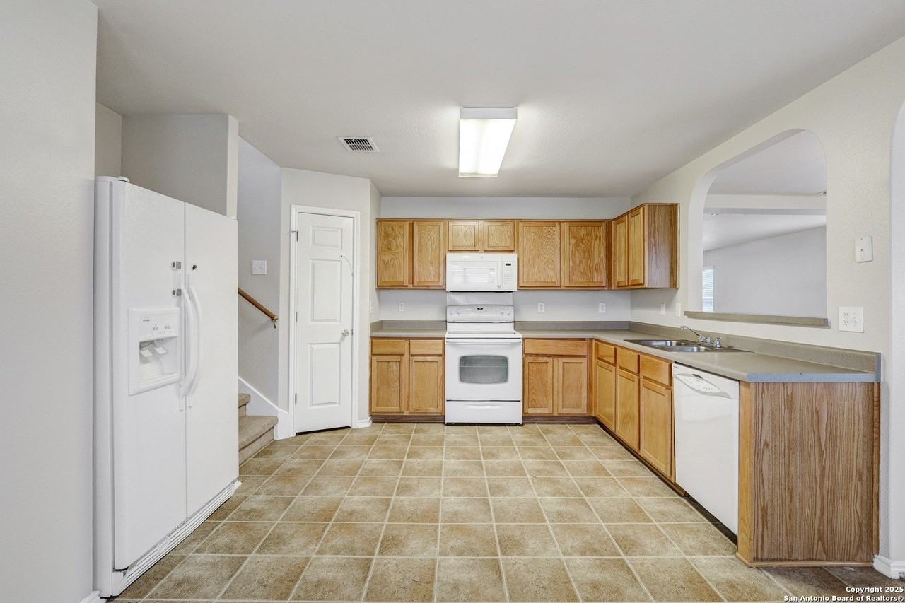 10248 Crystal Vw - Photo 7 of 26