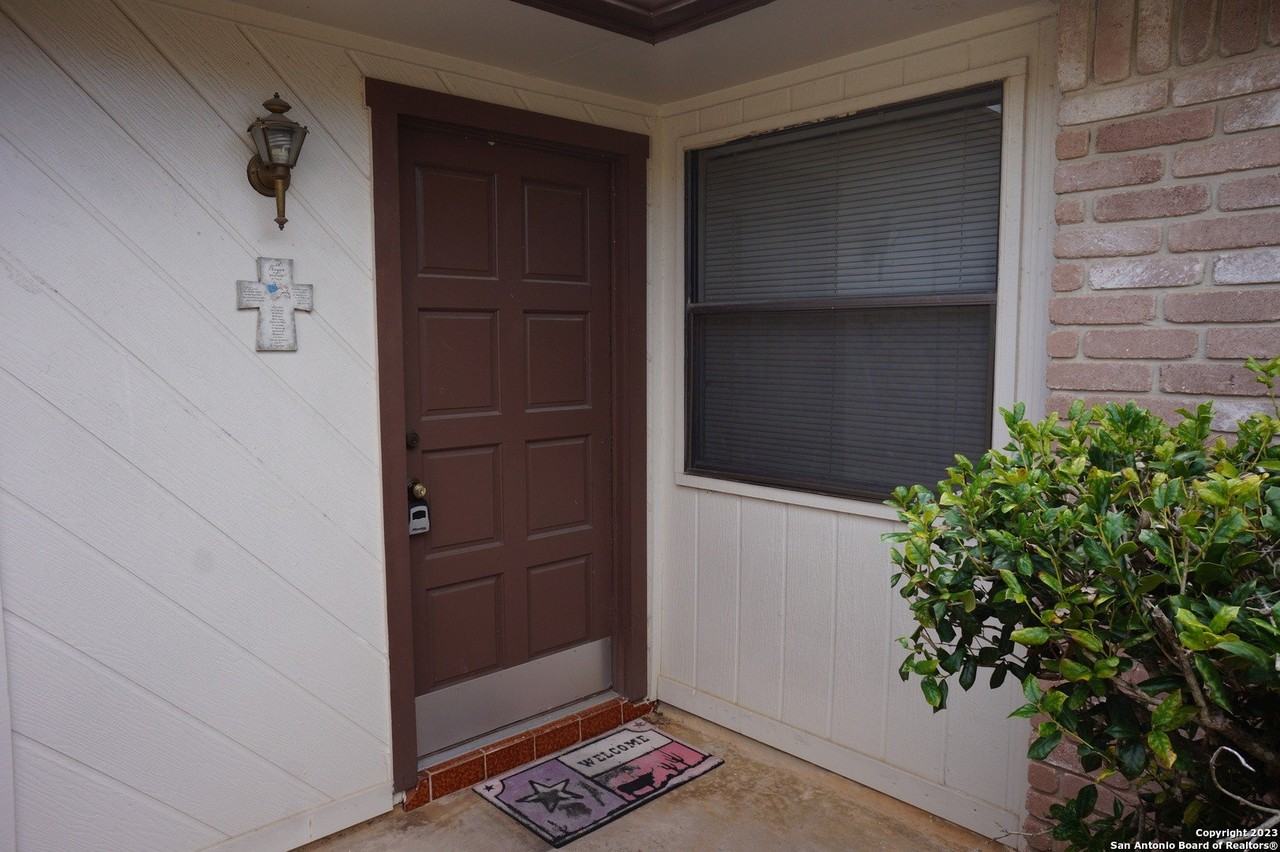 7222 Rimwood - Photo 2 of 17