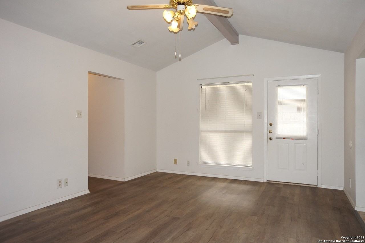 7222 Rimwood - Photo 6 of 17