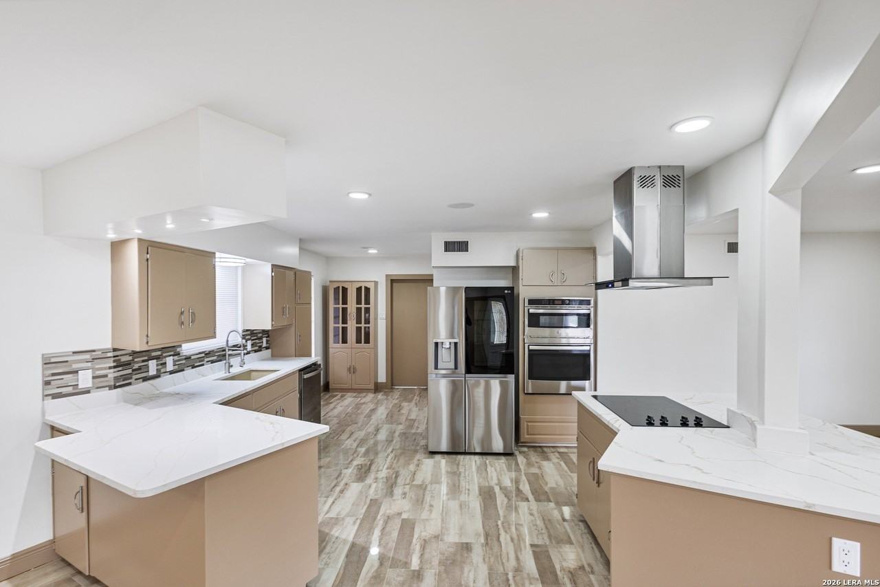 351 Northridge Dr - Photo 2 of 29