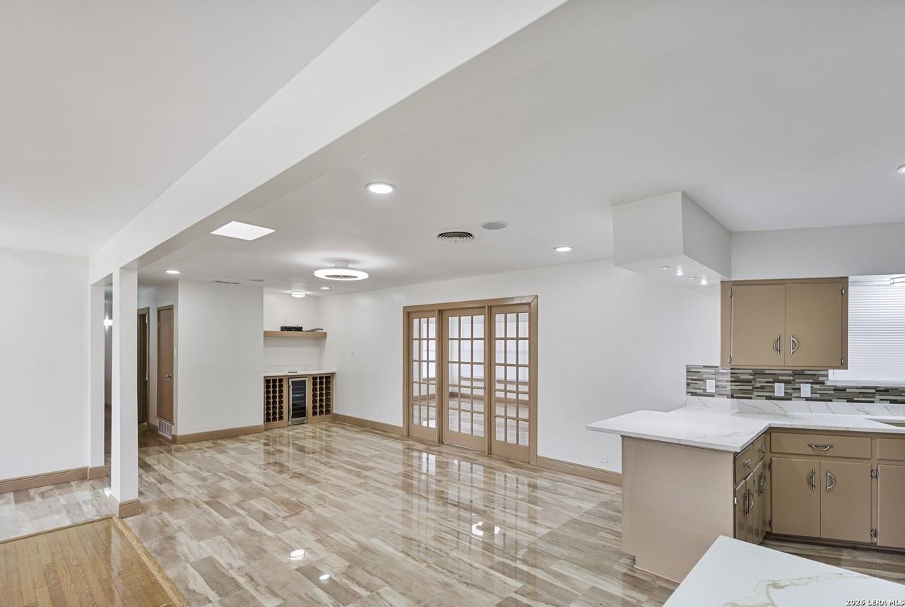 351 Northridge Dr - Photo 5 of 29