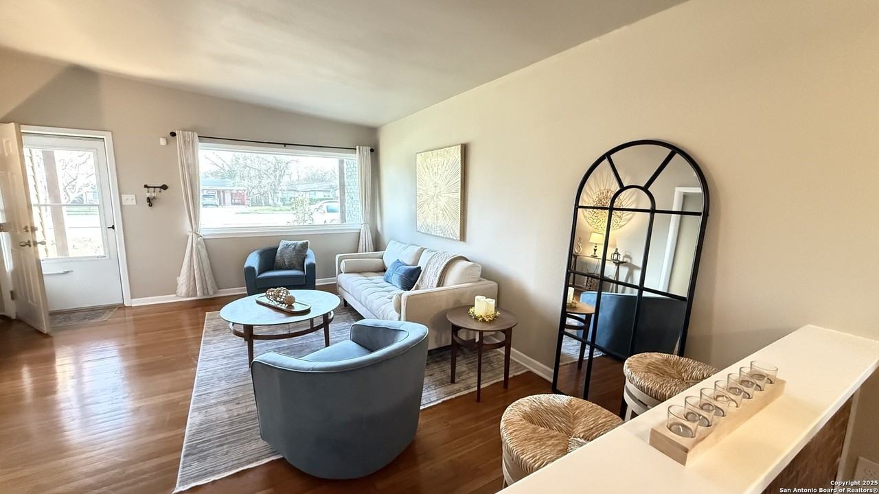 4227 Eisenhauer Rd - Photo 5 of 19