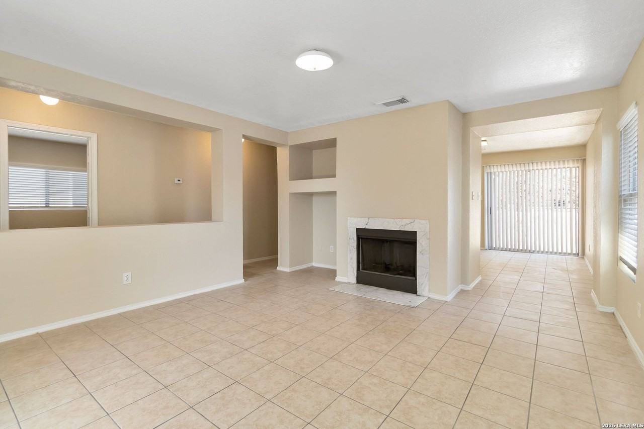 10107 Amber Coral - Photo 4 of 23