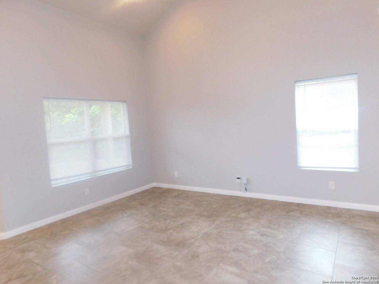 8810 Appaloosa Pass - Photo 4 of 27